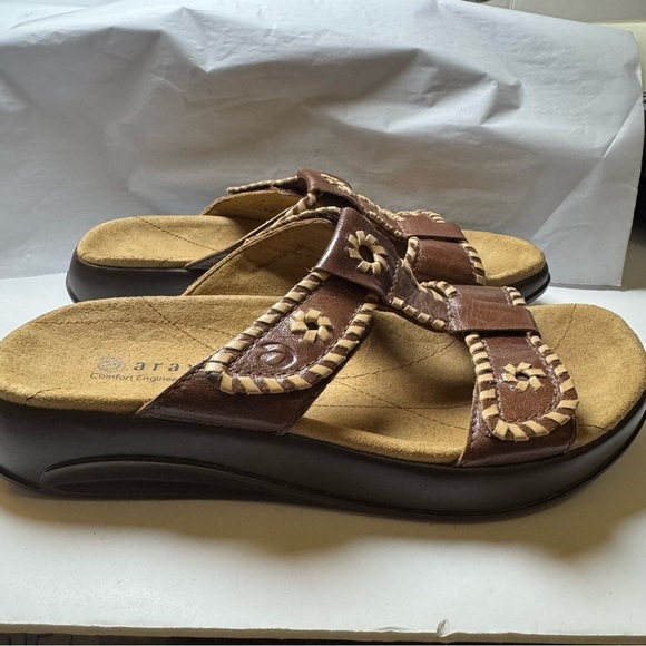 Aragon Comfort Engineering By New Balance Brown Leather Slip On Sandals - Picture 3 of 10